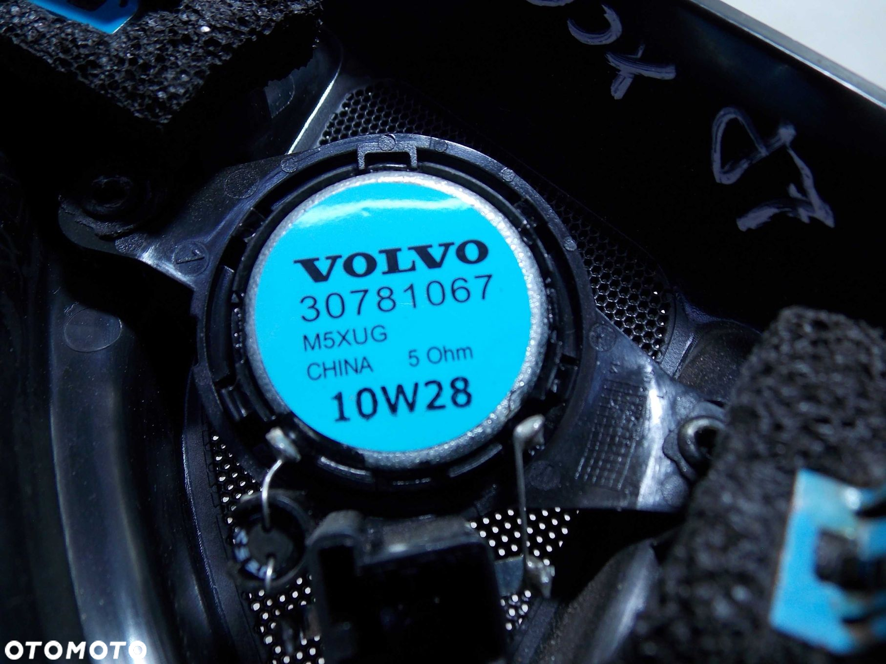VOLVO XC60 08- TROJKAT OSLONA GLOSNIK DRZWI TWEETER LEWY 30781067 - 4