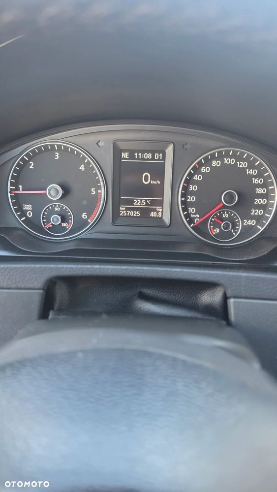 Volkswagen Multivan - 16