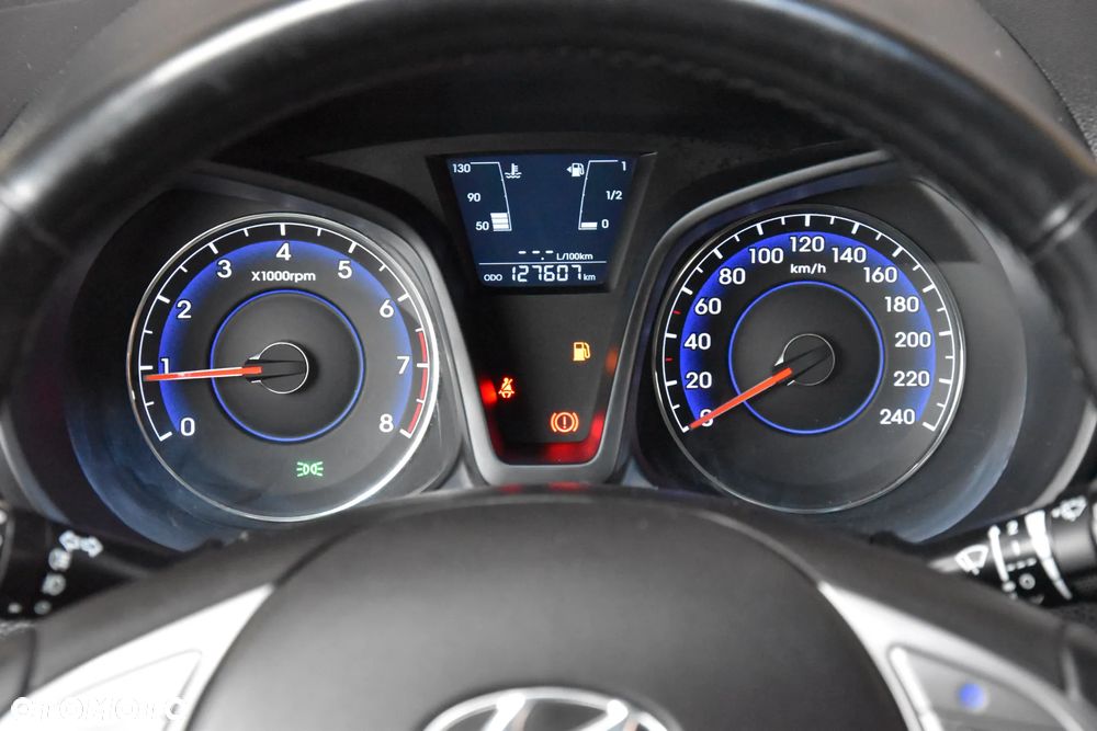 Hyundai ix20 1.4 blue YES - 38