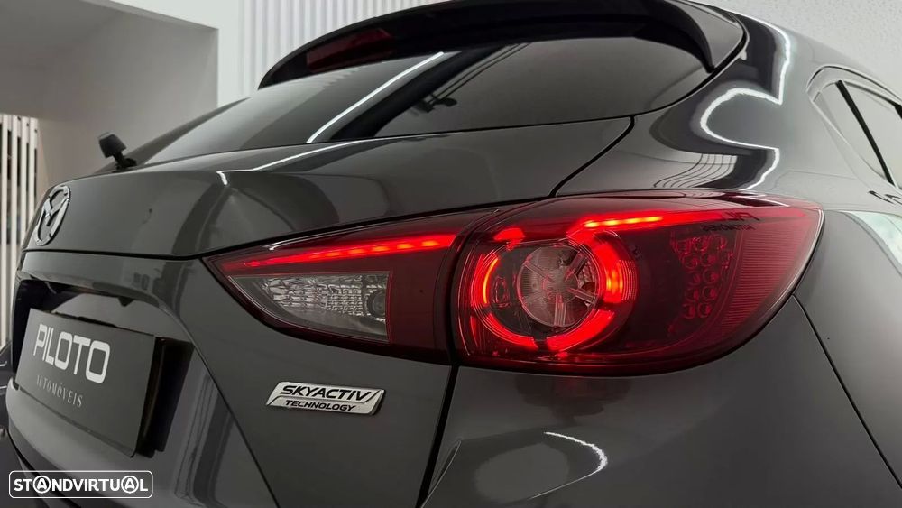 Mazda 3 Hatchback - 12