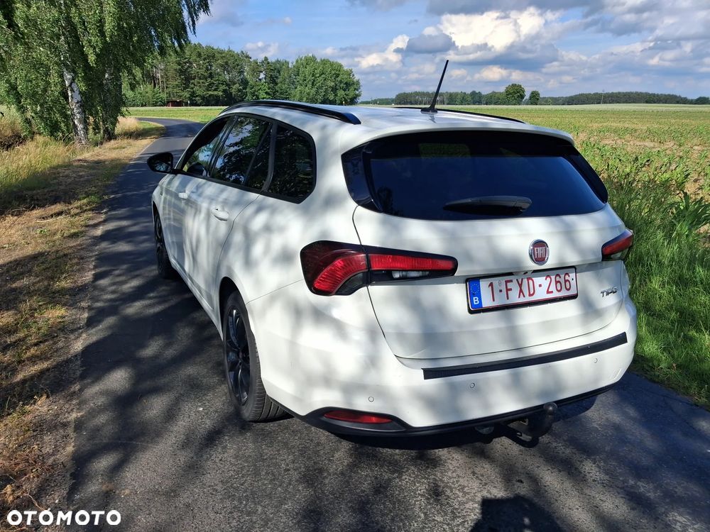 Fiat Tipo 1.6 MultiJet Lounge - 4