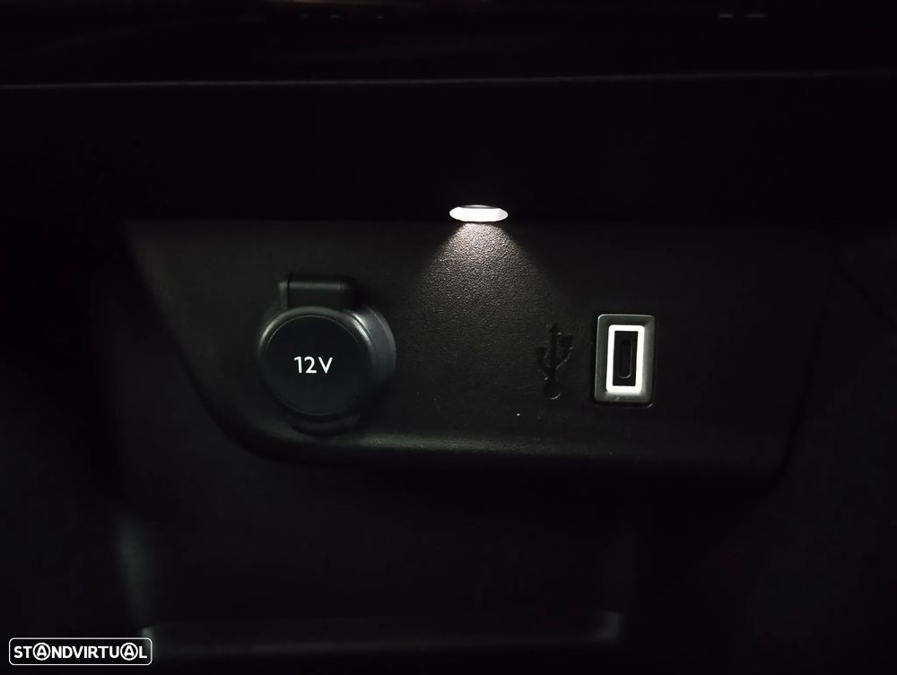 Opel Corsa 1.2 T GS - 32