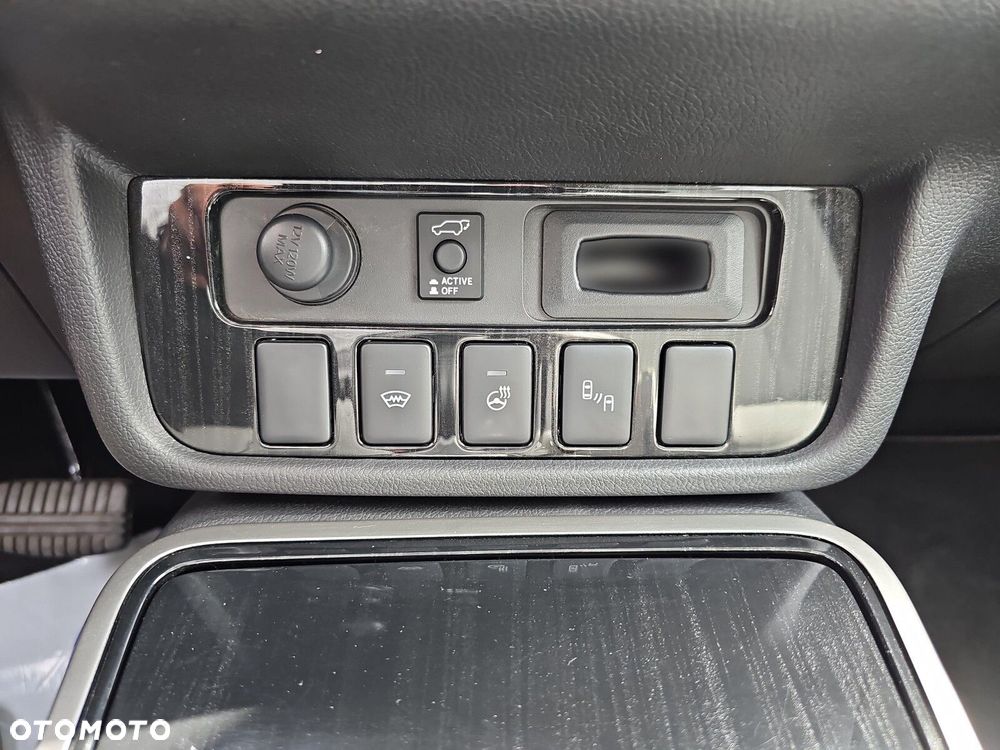 Mitsubishi Outlander - 29