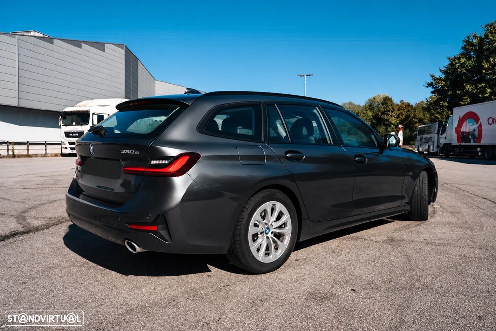 BMW 330 e Aut. Advantage - 9
