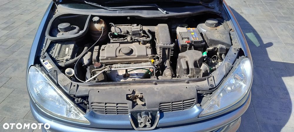 Peugeot 206 - 10
