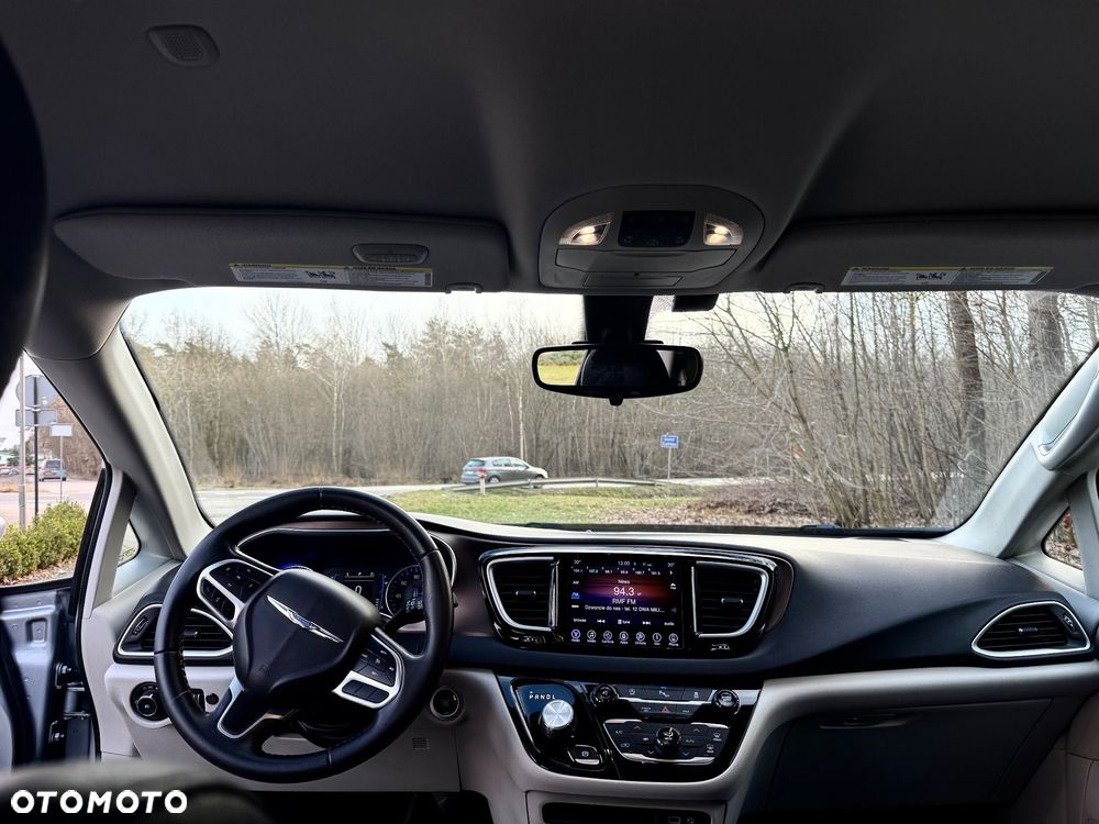 Chrysler Pacifica - 6