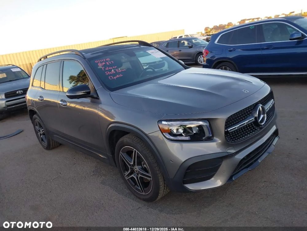Mercedes-Benz GLB 250 4-Matic AMG Line 8G-DCT - 1