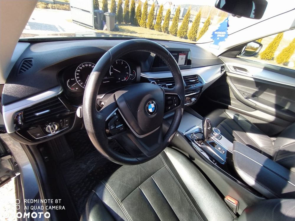 BMW Seria 5 520d Sport - 14