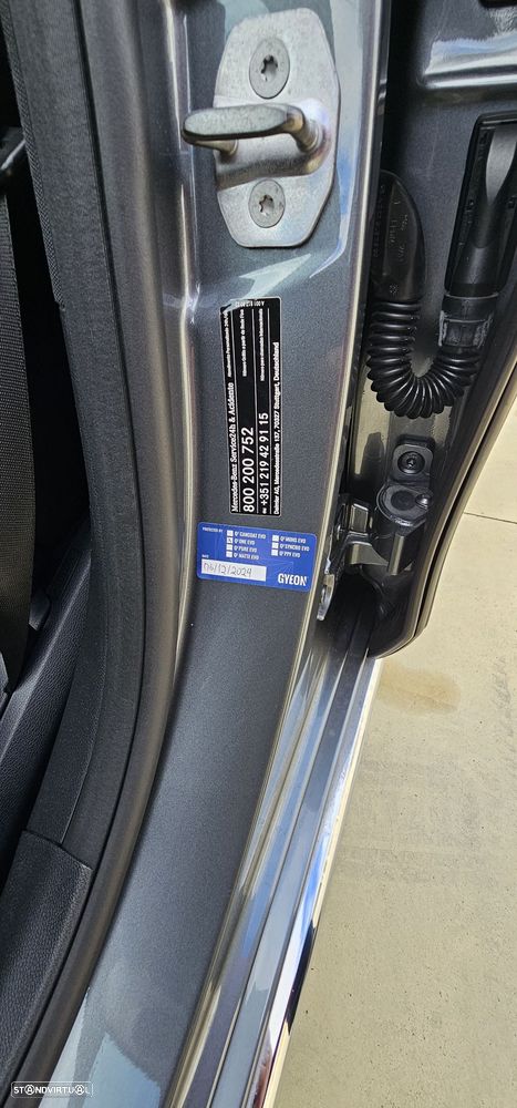 Mercedes-Benz E 220 d Avantgarde+ - 9