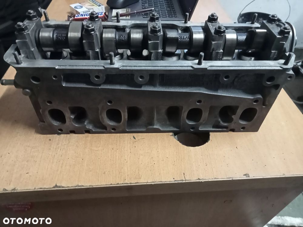 głowica vw audi 1.6 8v akl 06b103373a po regeneracji - 3