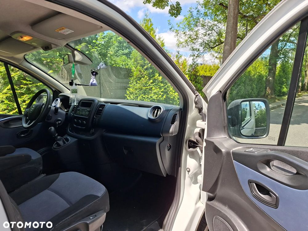 Opel Vivaro L2H1 - 12