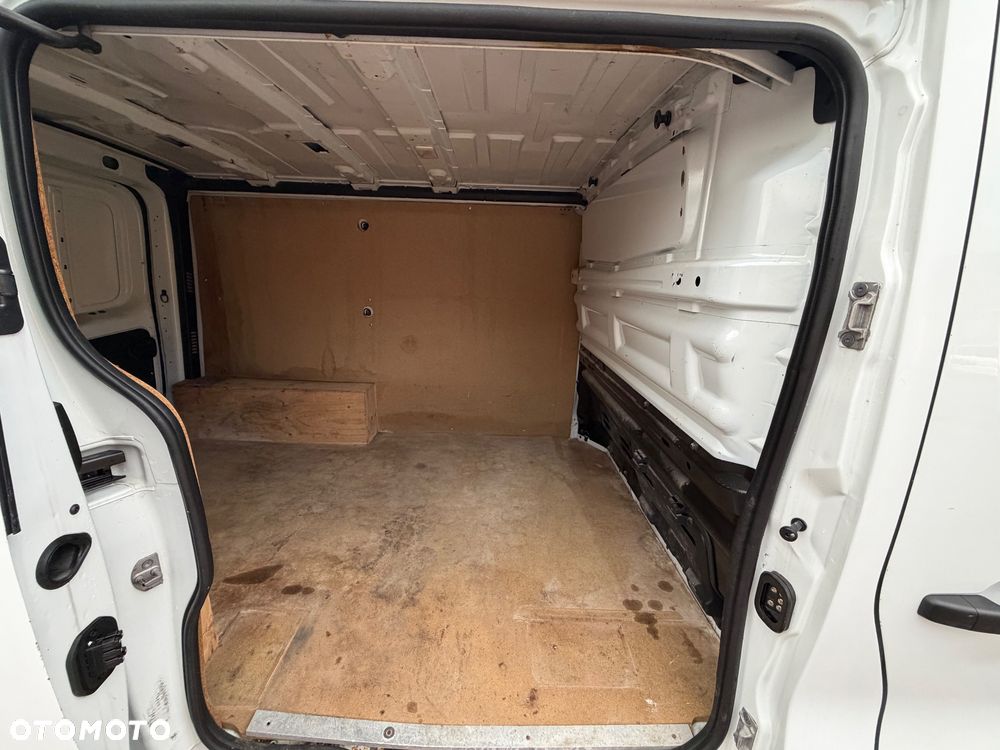 Renault Trafic - 18