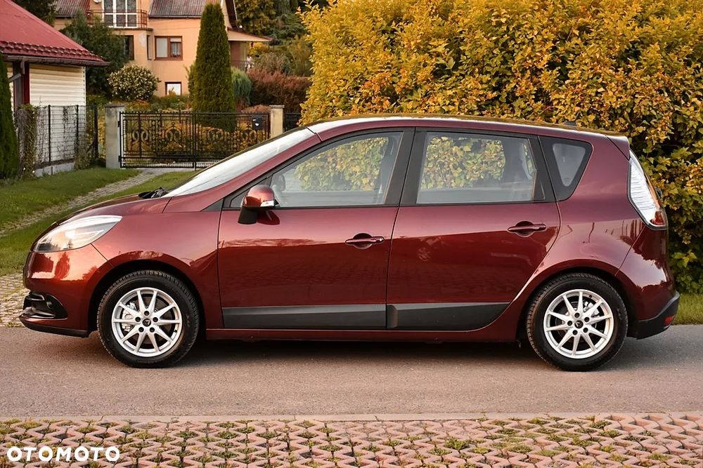 Renault Scenic 1.6 16V 110 Authentique - 13