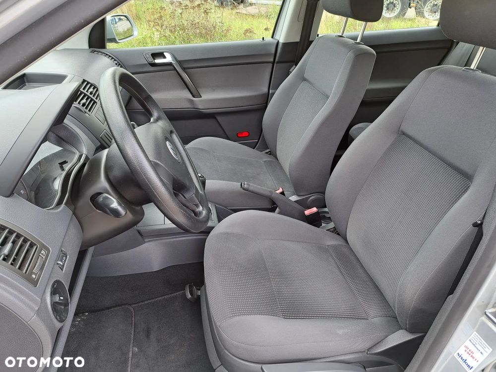Volkswagen Polo - 16