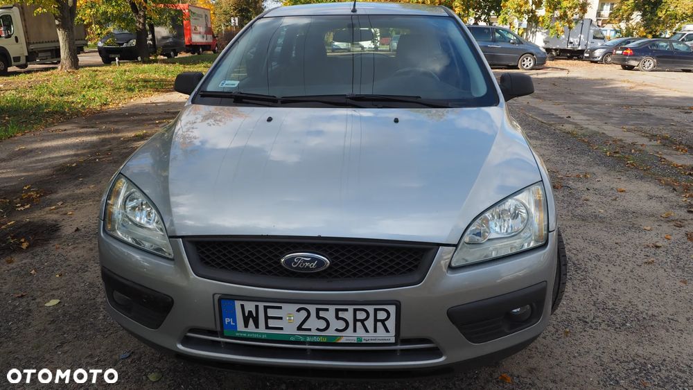 Ford Focus 1.6 16V Trend - 1