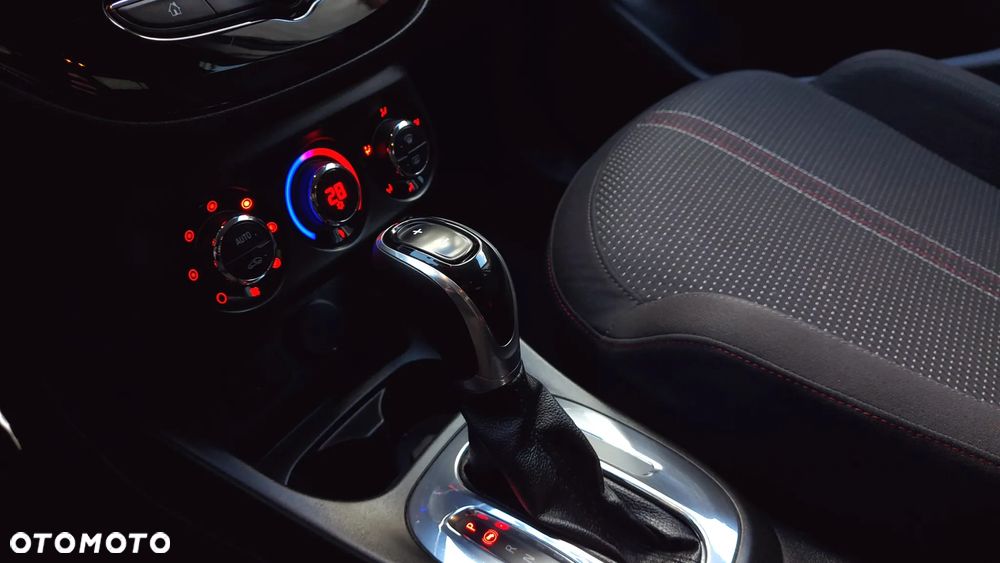 Opel Corsa 1.4 16V Automatik Color Edition - 23