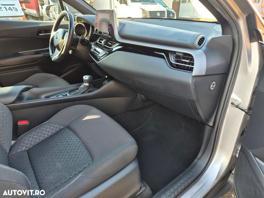 Toyota C-HR Hybrid Business-Edition - 25