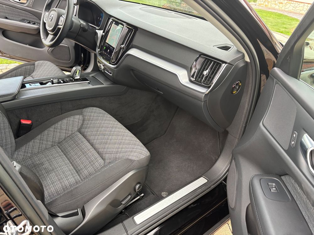Volvo V60 B4 B Core - 16