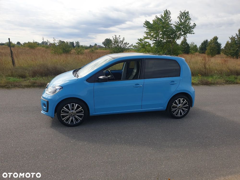 Volkswagen up! 1.0 Black Style - 2