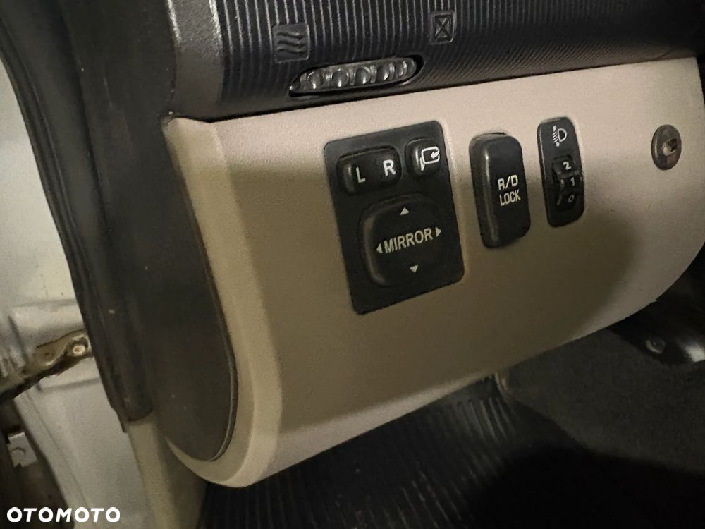 Mitsubishi L200 2.5 DID DC Invite - 9
