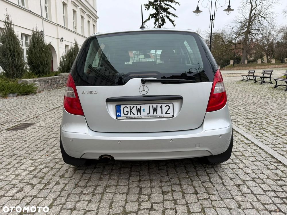 Mercedes-Benz Klasa A 150 BlueEFFICIENCY Elegance - 4