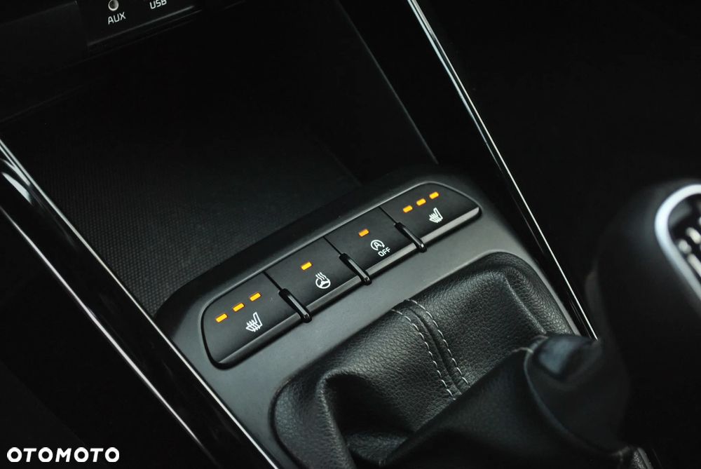 Kia Stonic 1.0 T-GDI 120 Platinum Edition - 7