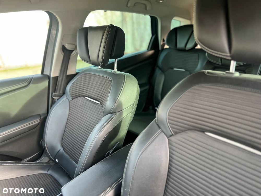 Renault Scenic 1.6 dCi Bose EDC - 13