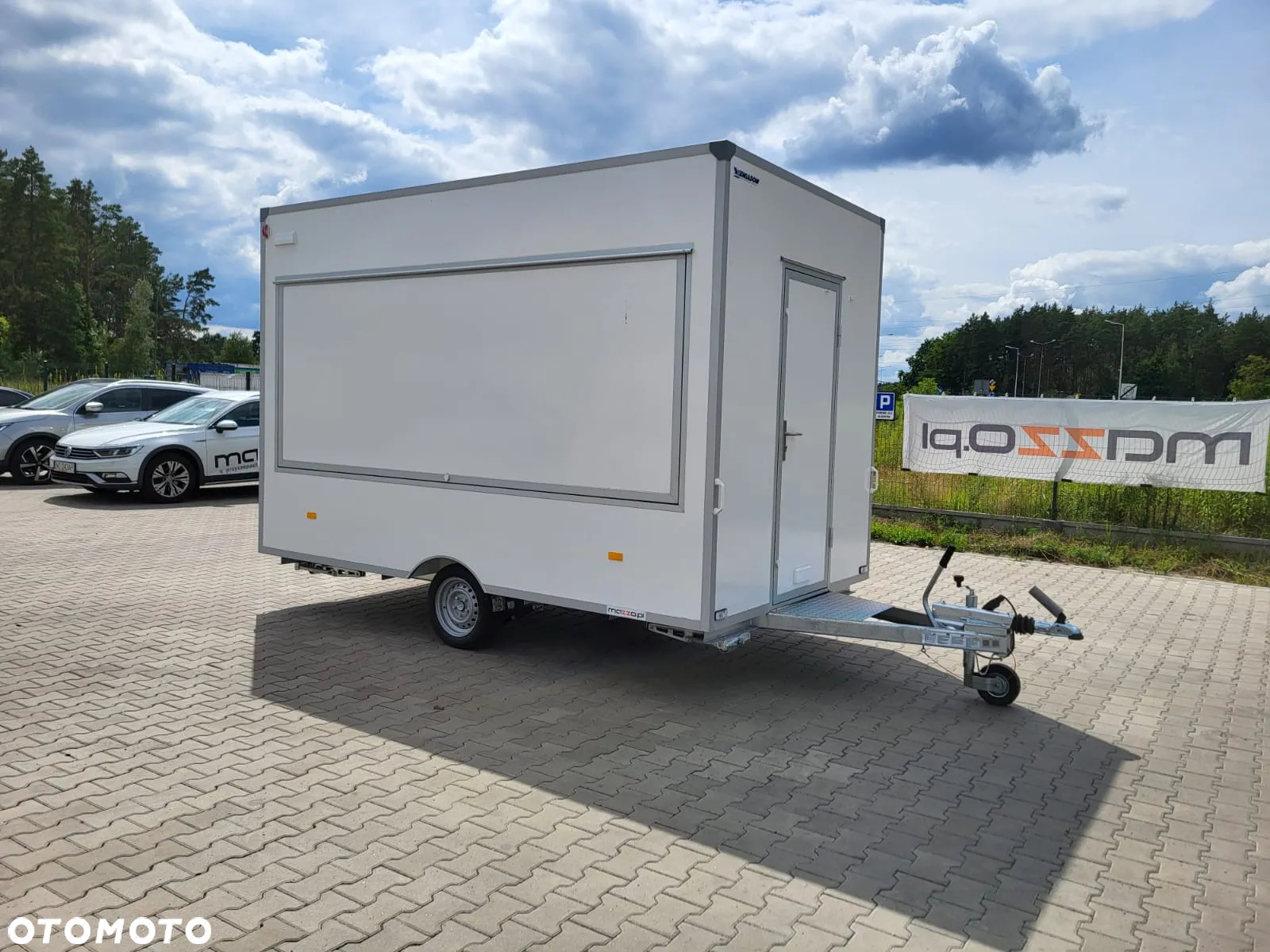 Niewiadów DOSTAWA 360x203x230! Przyczepa HANDLOWA Gastronomiczna dwuosiowa H13361H Ściany z LAMINATU! Jedno okno Koła 13C! - 5