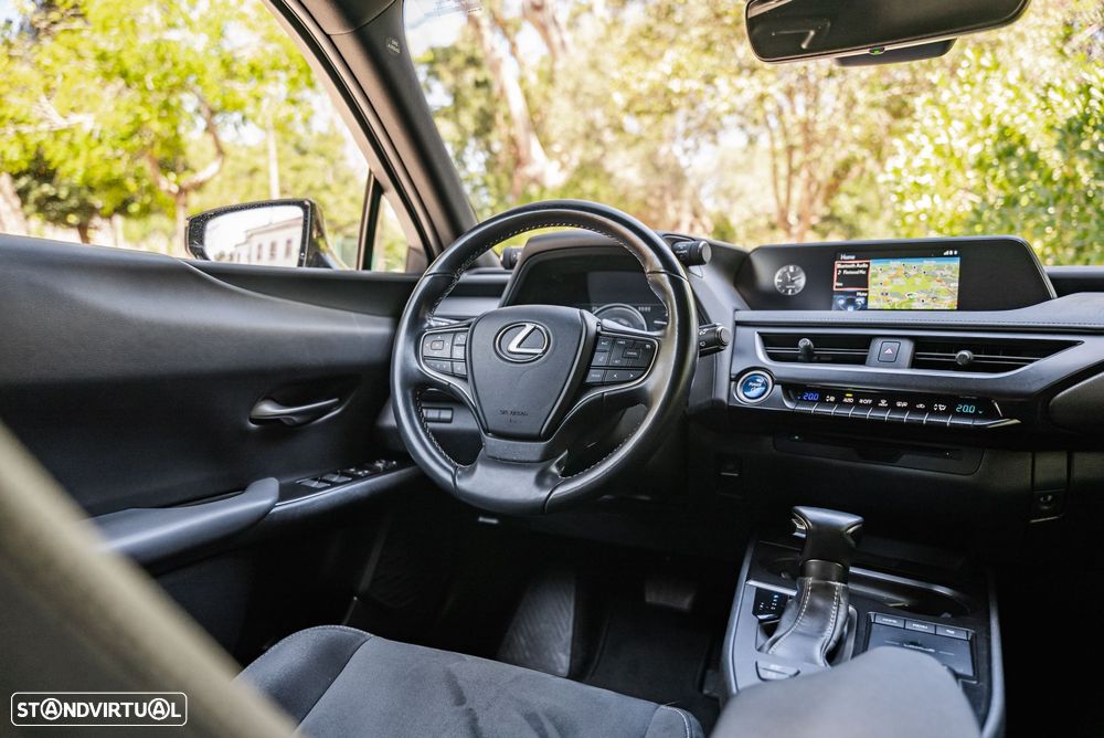 Lexus UX 250h Executive+ - 20