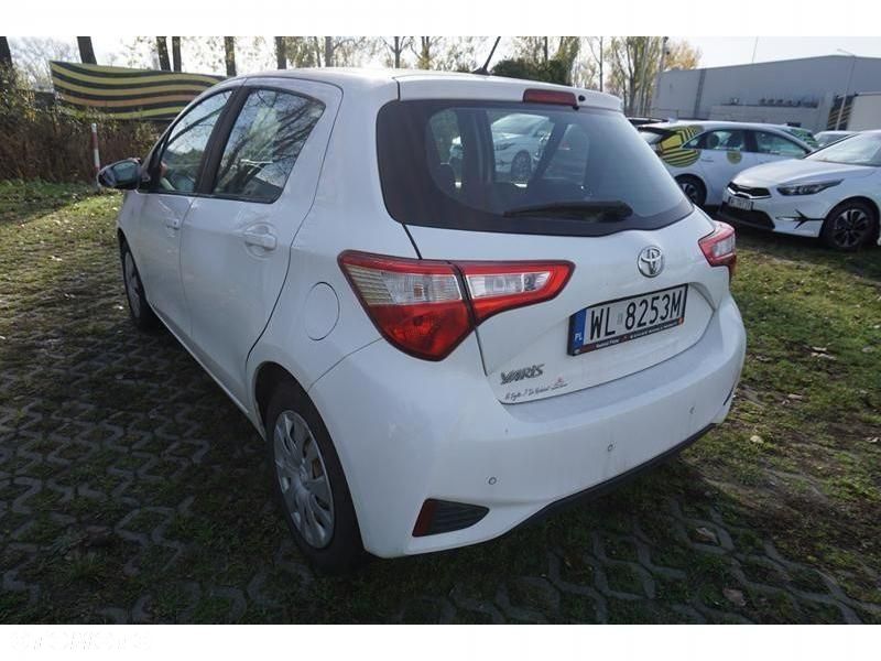 Toyota Yaris - 4