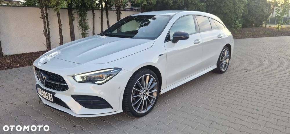 Mercedes-Benz CLA 250 e 8G-DCT AMG Line - 9
