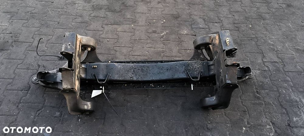 SANKI PRZEDNIE IVECO DAILY 35S18 - 3