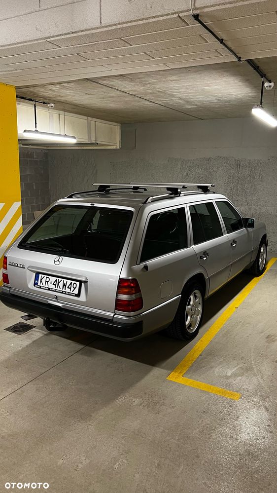 Mercedes-Benz W124 (1984-1993) - 30