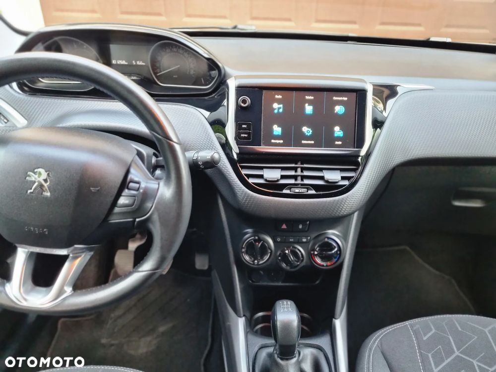 Peugeot 2008 1.2 Pure Tech Active EU6 - 28