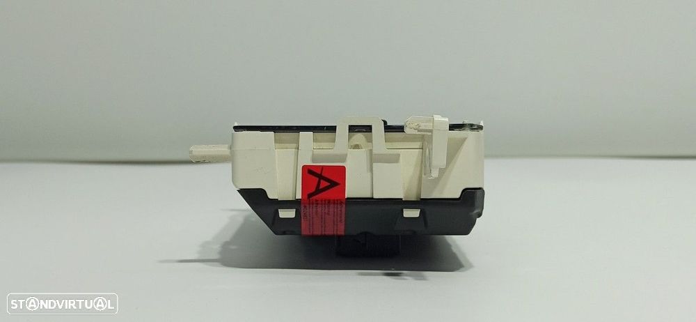 TELA/ECRÃ MULTIFUNÇÕES LAND ROVER DISCOVERY 4 TDV6 S - 5