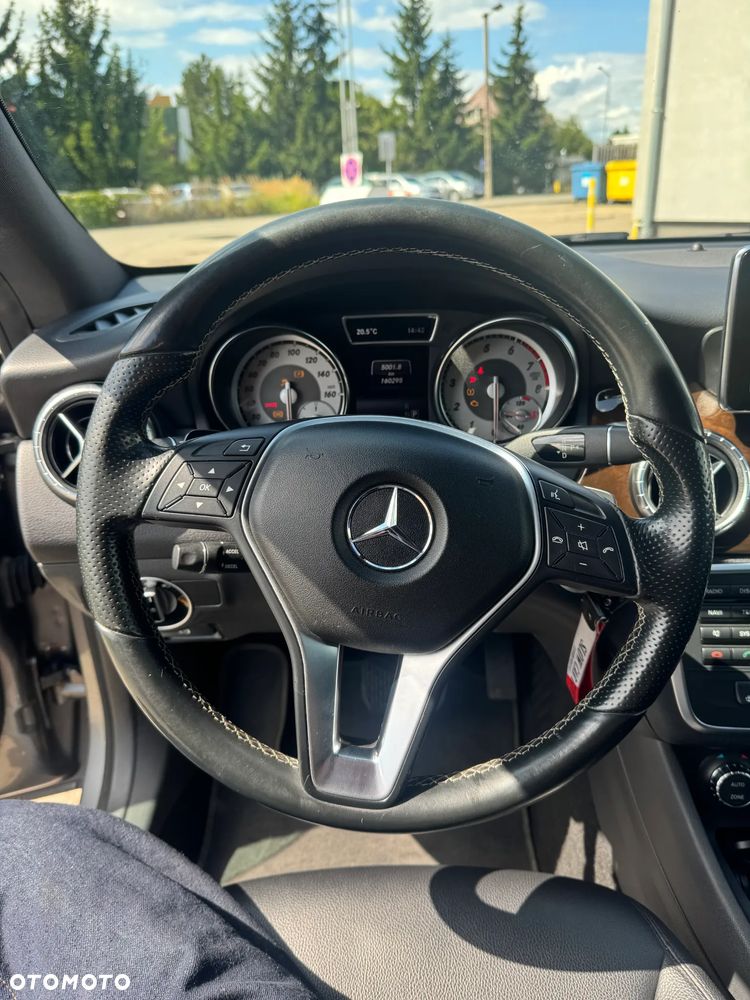 Mercedes-Benz CLA 250 4-Matic - 20