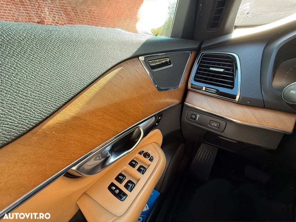 Volvo XC 90 D5 AWD Geartronic Inscription - 14