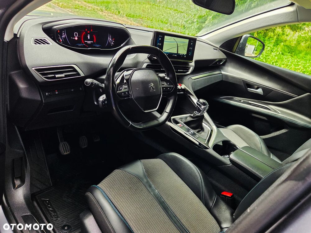 Peugeot 3008 1.5 BlueHDi Allure S&S - 21