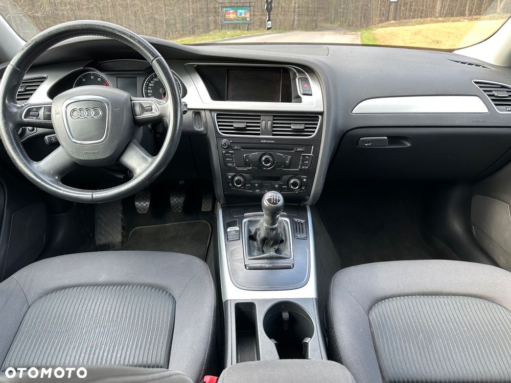 Audi A4 Avant 2.0 TFSI Attraction - 11