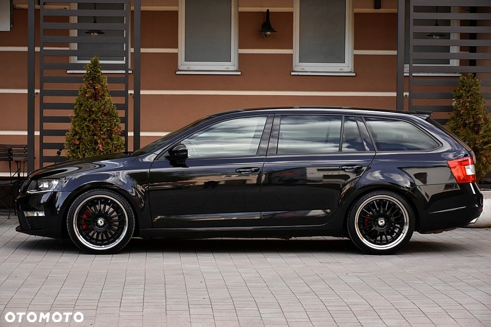 Skoda Octavia 2.0 TDI DSG RS - 13