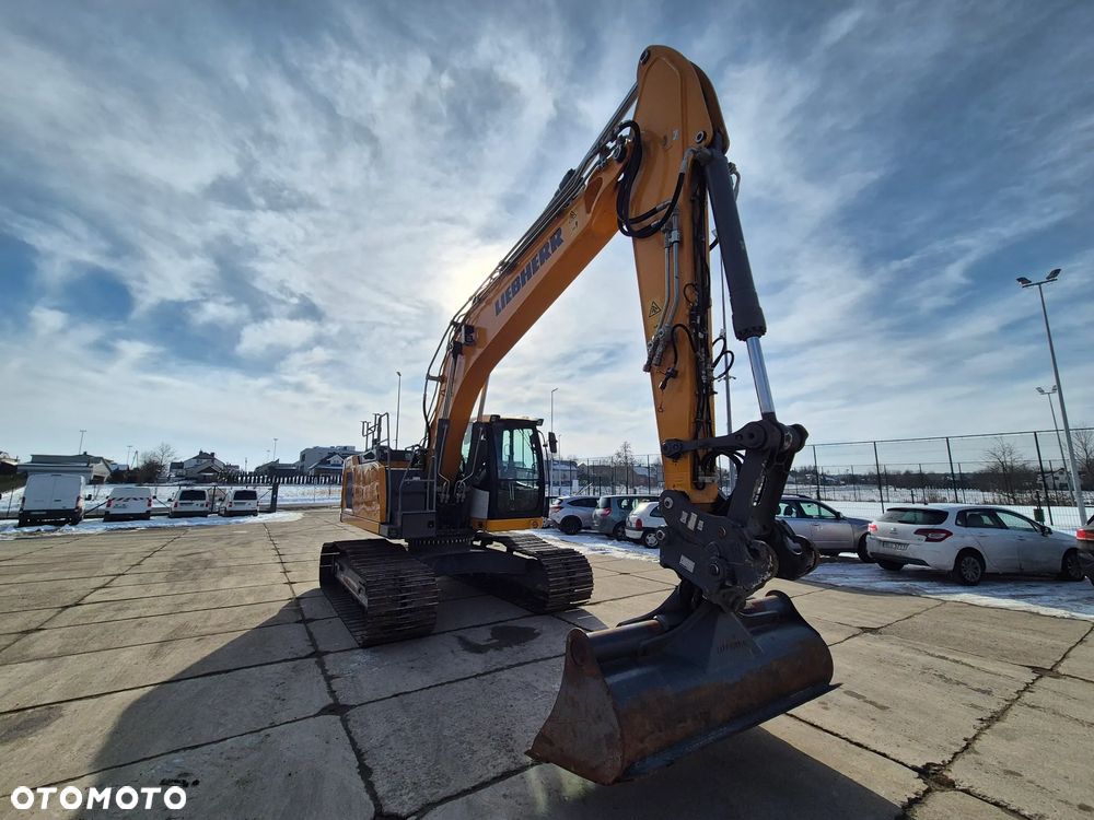 Liebherr R924 - 17