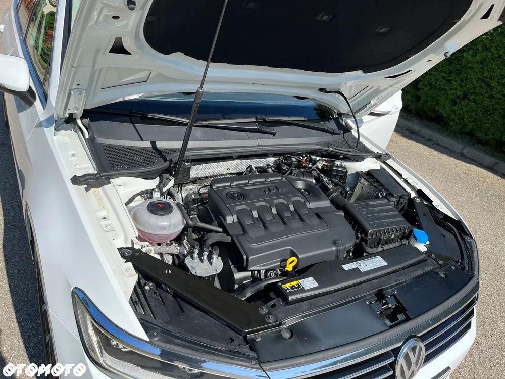Volkswagen Passat 1.6 TDI (BlueMotion Technology) DSG Trendline - 4