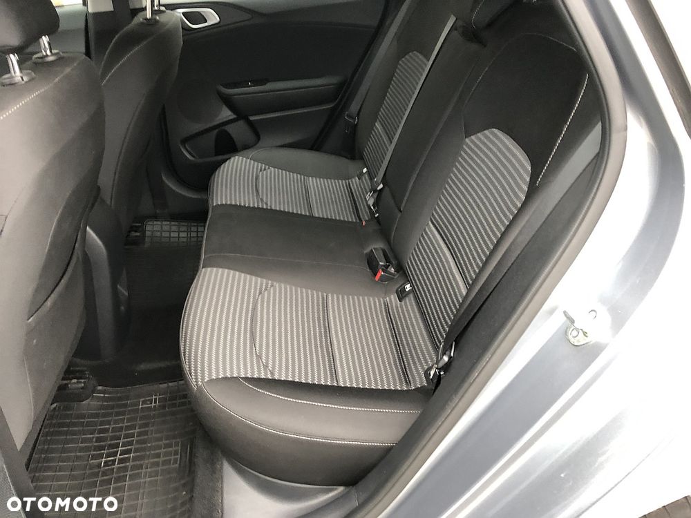 Kia Ceed 1.5 T-GDI L - 10