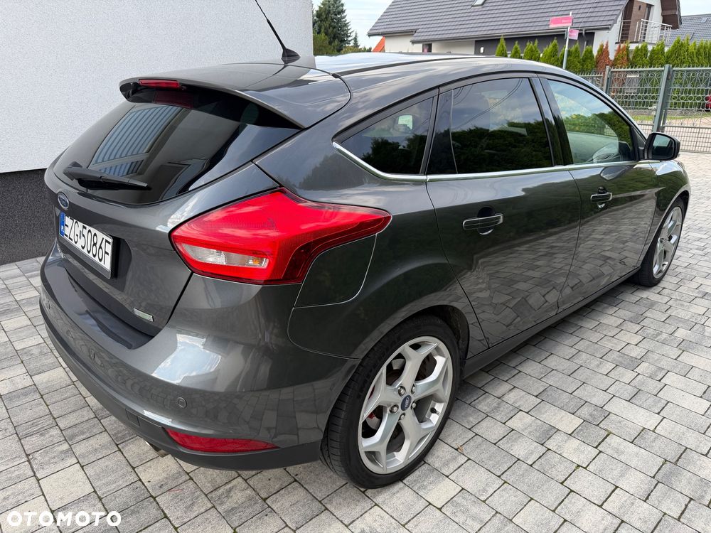 Ford Focus 1.5 EcoBoost Titanium ASS - 4
