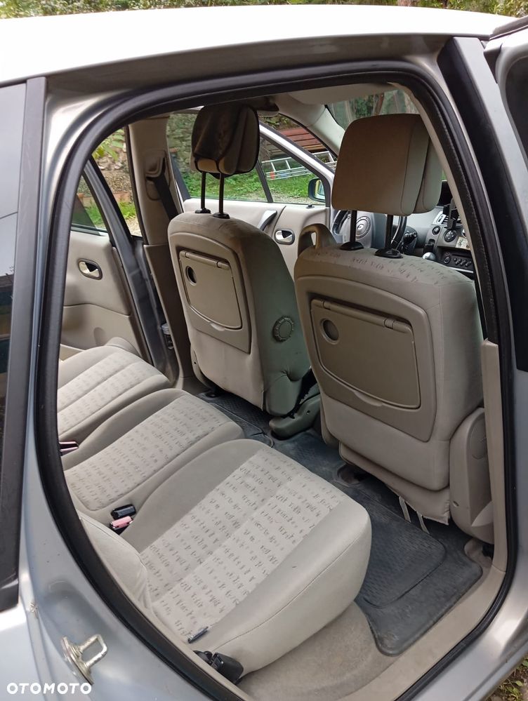 Renault Scenic - 4