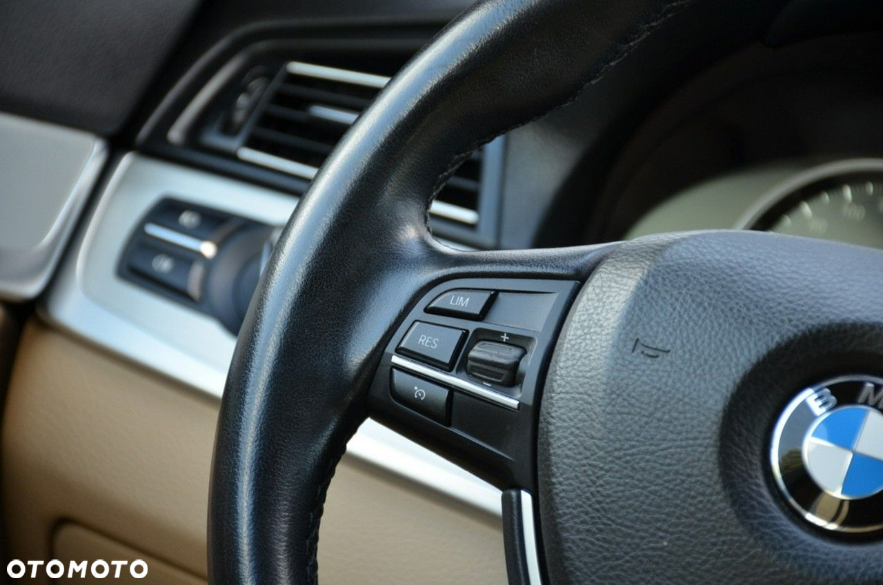 BMW Seria 5 - 34