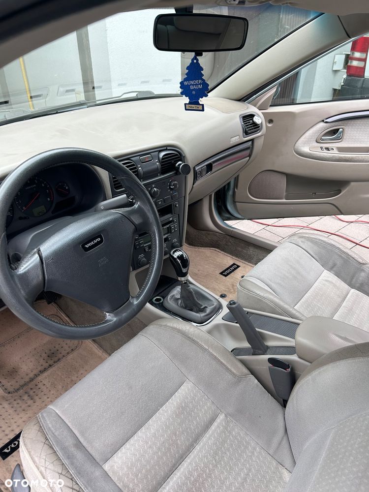 Volvo S40 1.8 - 10