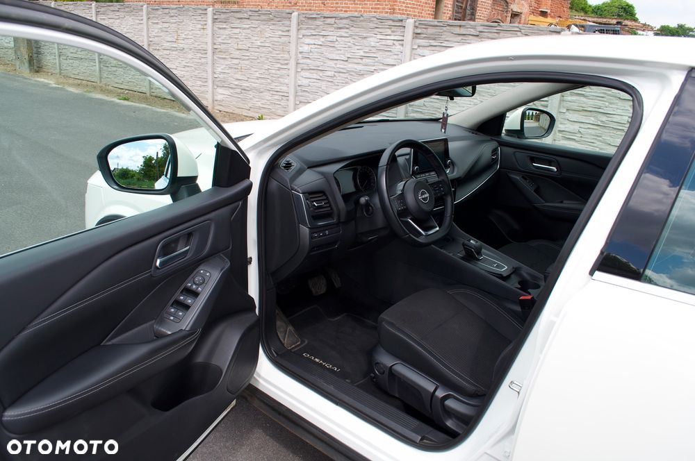 Nissan Qashqai 1.3 DIG-T MHEV Acenta Xtronic - 8