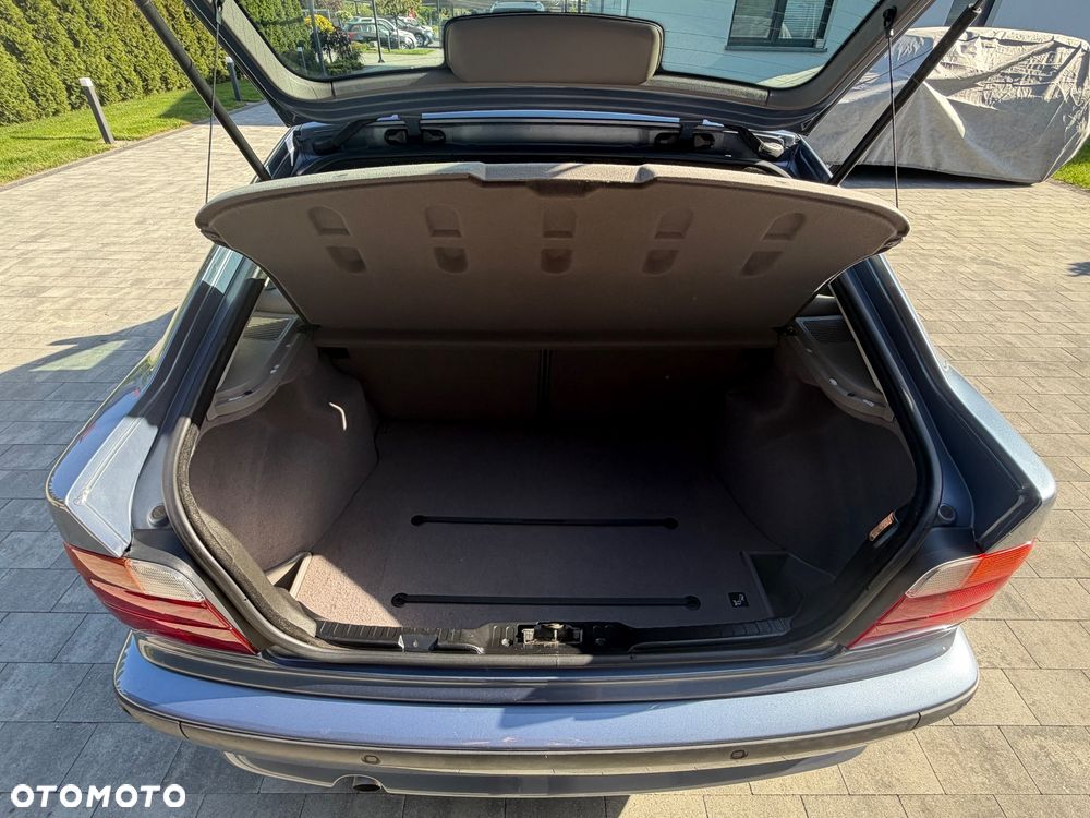 BMW Seria 3 - 24