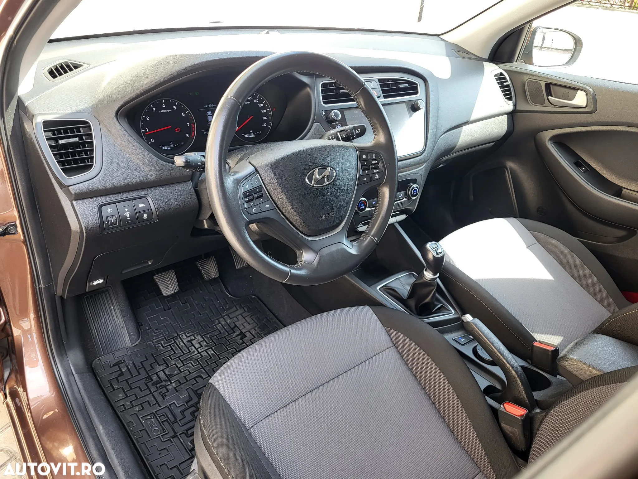 Hyundai i20 1.25 84CP M/T Comfort - 15